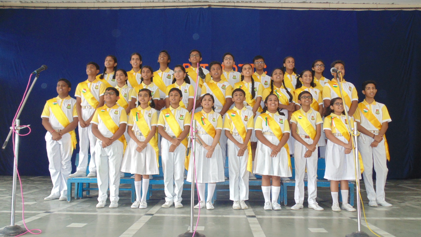 PATRIOTIC SINGING COMP